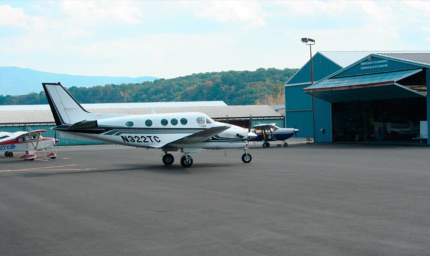Grant County Airport, Petersburg, WV