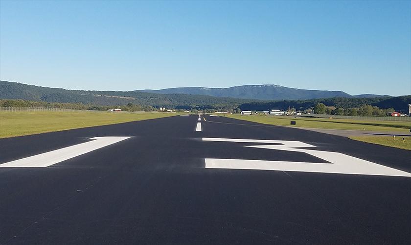 Grant County Airport, Petersburg, WV